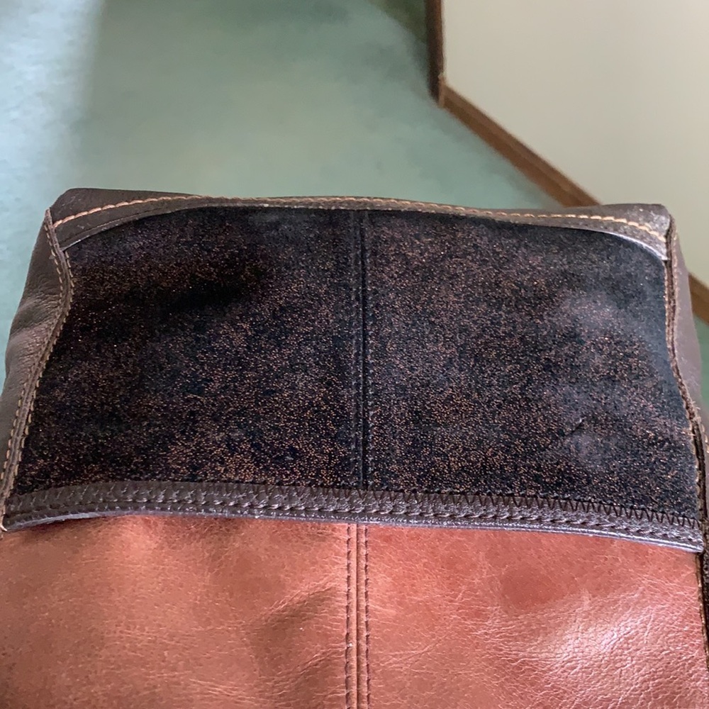 SOLD! The Sak Crossbody Purse - Picture 4 of 10